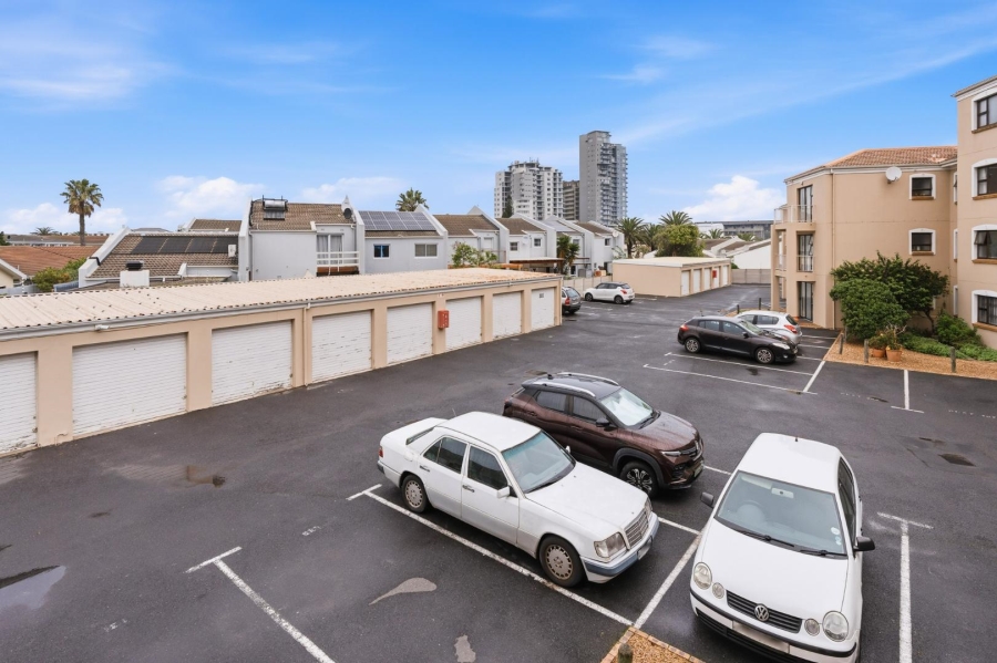 To Let 1 Bedroom Property for Rent in Table View Western Cape